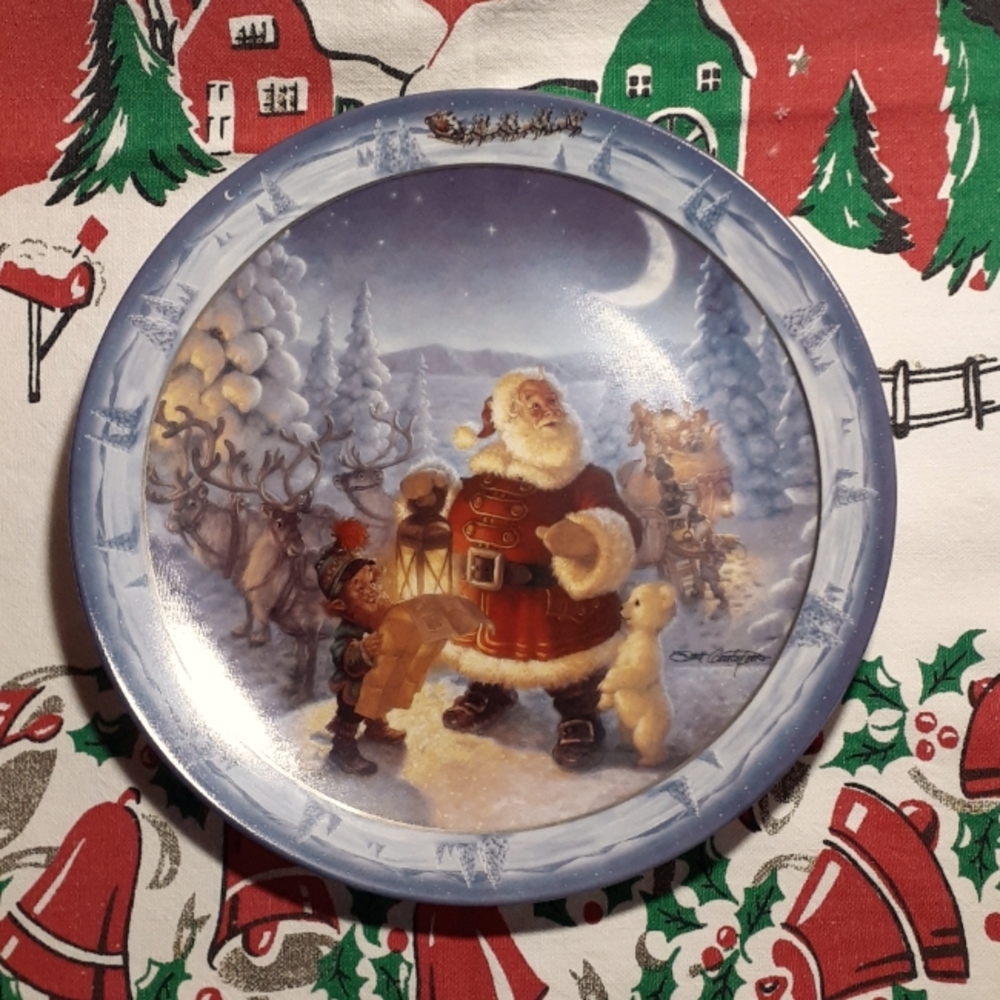Santa Collectable Plate